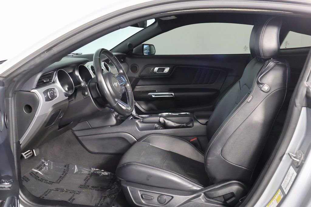 Used 2022 Ford Mustang GT Premium RWD image 9