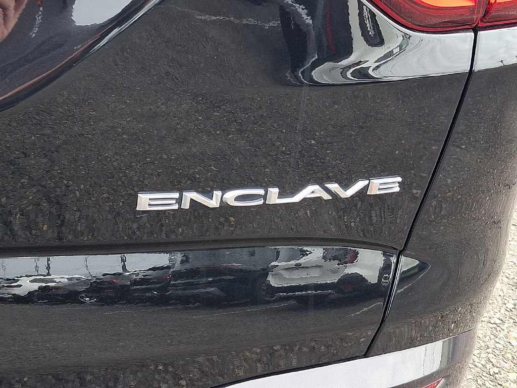 Certified 2018 Buick Enclave Essence w/ Trailering Package FWD image 30