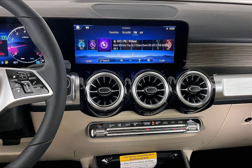 New 2026 Mercedes-Benz GLB 250 4MATIC image 7
