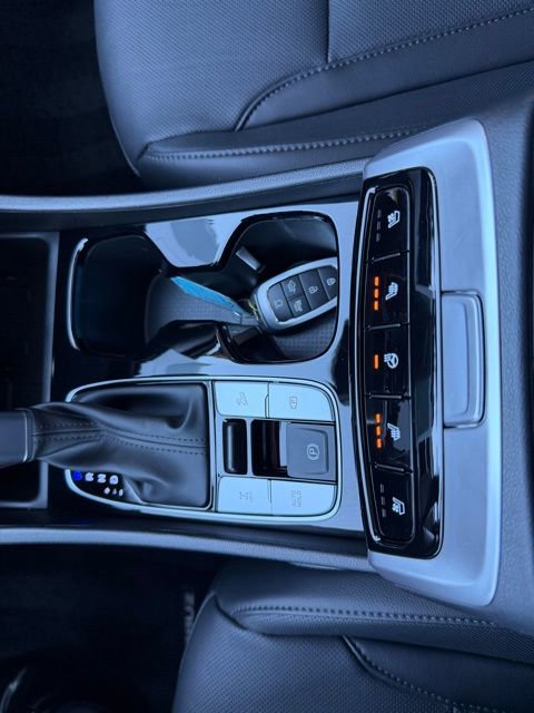 Used 2024 Hyundai Santa Cruz Limited image 9