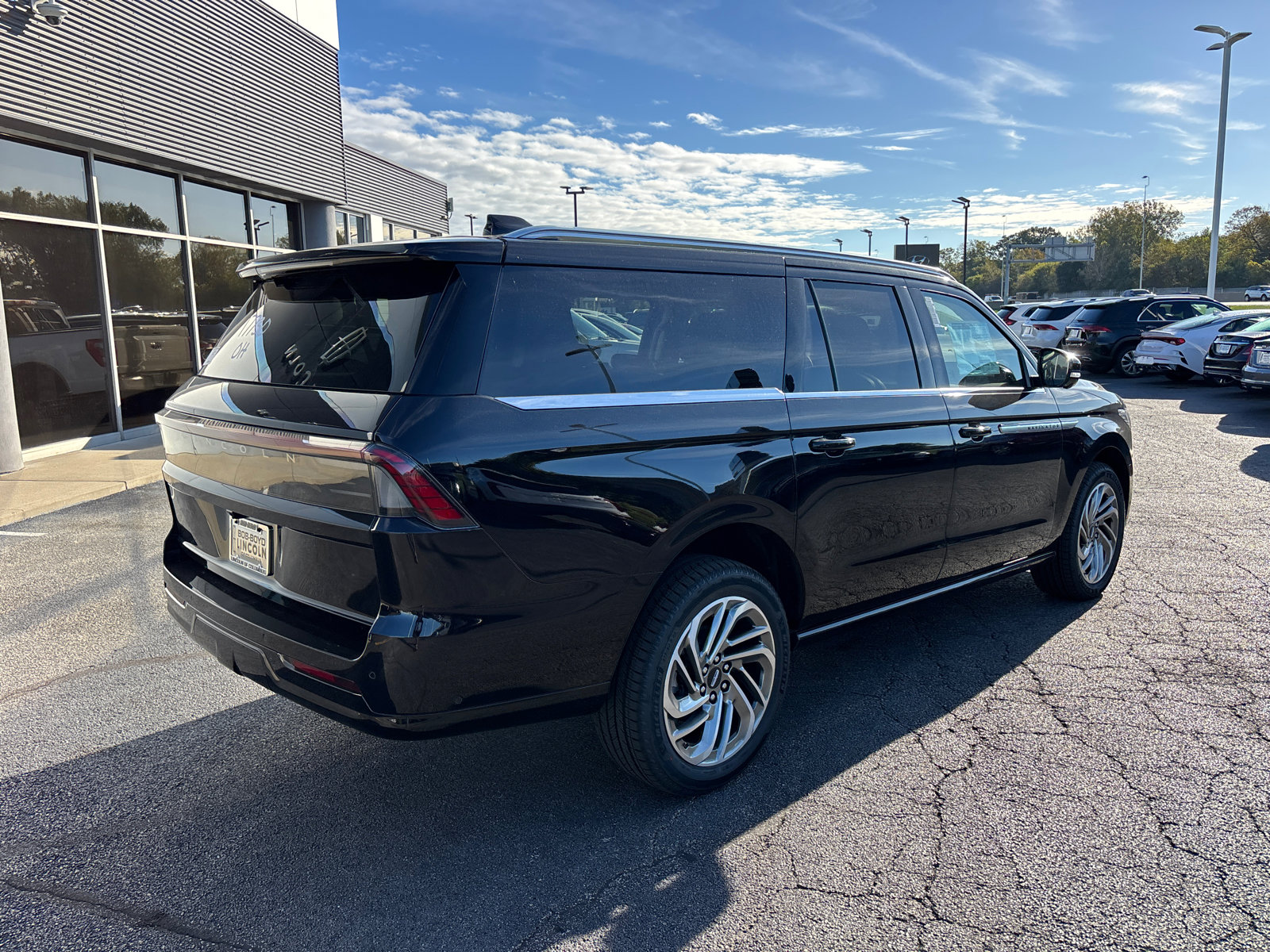 New 2025 Lincoln Navigator L Reserve image 7