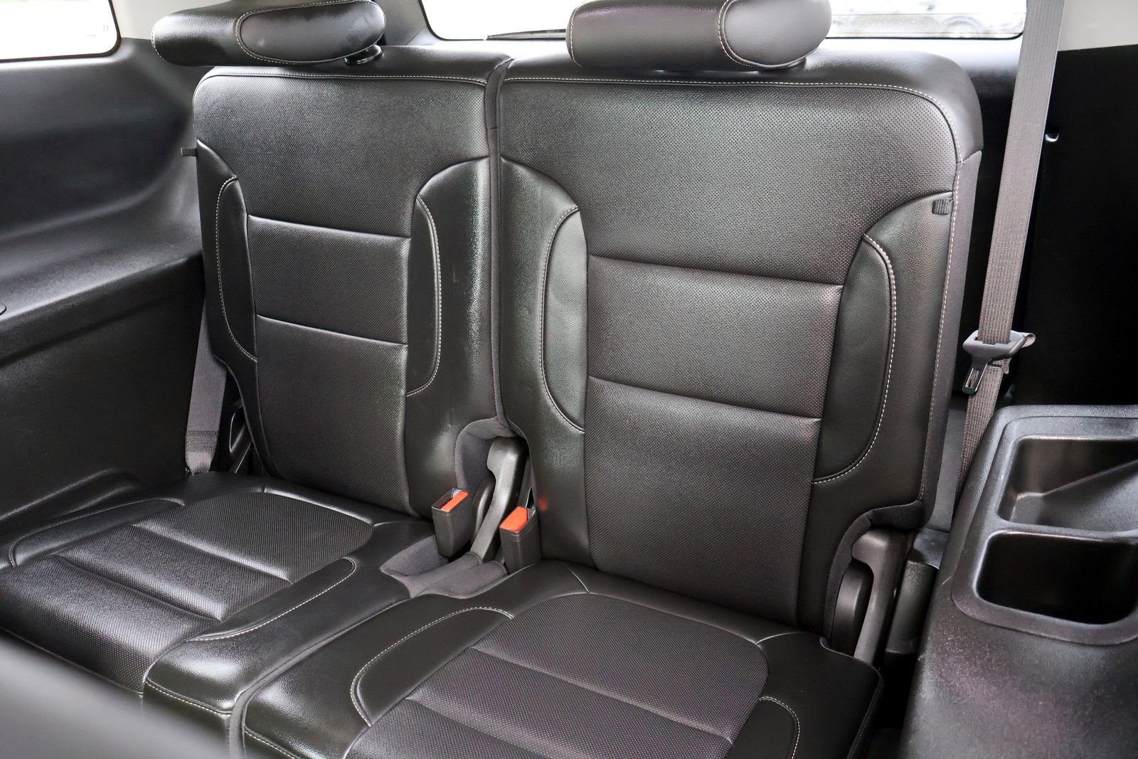 Used 2021 GMC Acadia SLT FWD image 14