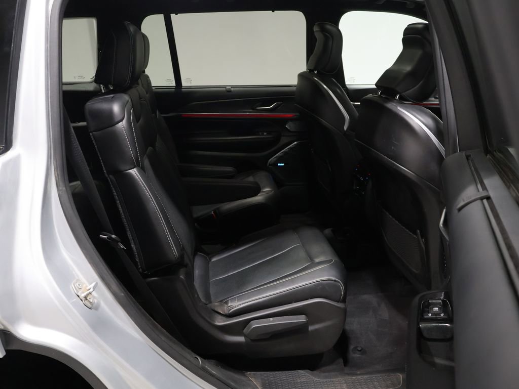 Used 2021 Jeep Grand Cherokee L Overland w/ Luxury Tech Group IV image 24