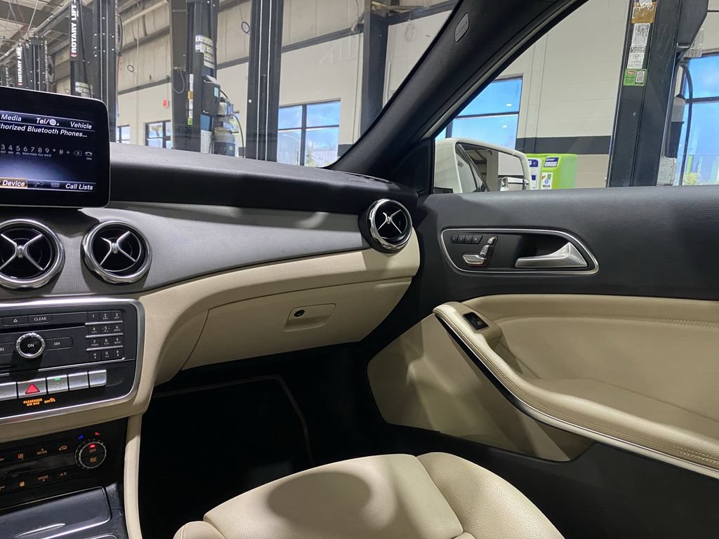 Used 2018 Mercedes-Benz GLA 250 image 4