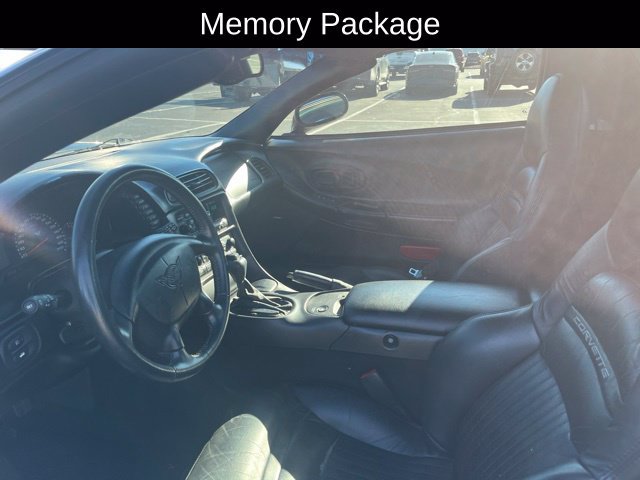 Used 2001 Chevrolet Corvette Convertible w/ Preferred Equipment Group2 RWD image 13