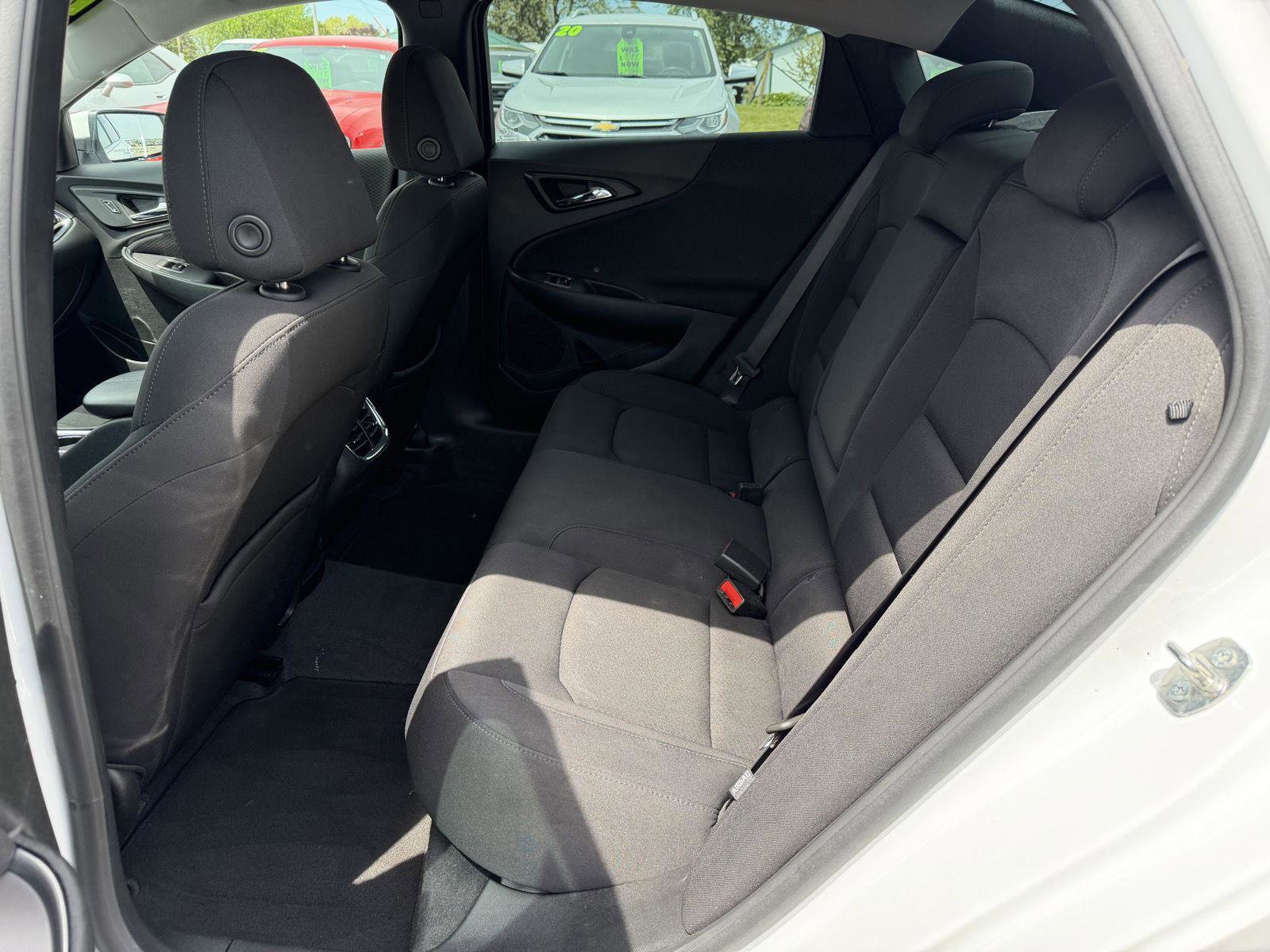 Used 2019 Chevrolet Malibu LT FWD image 19