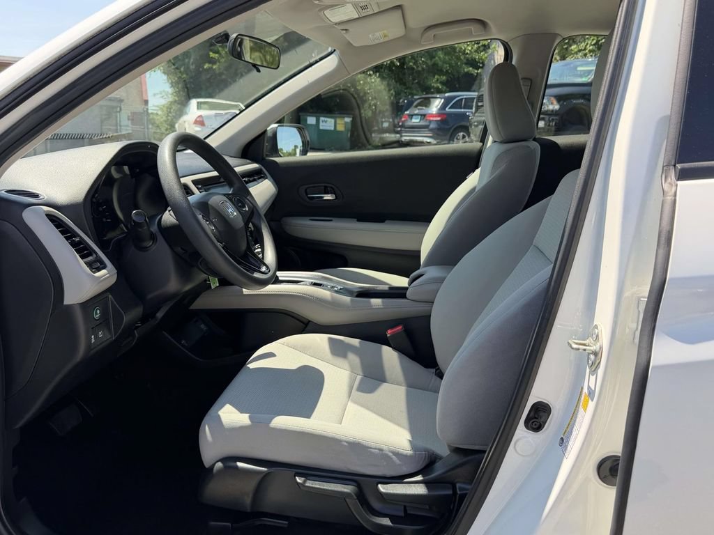 Used 2020 Honda HR-V LX image 15