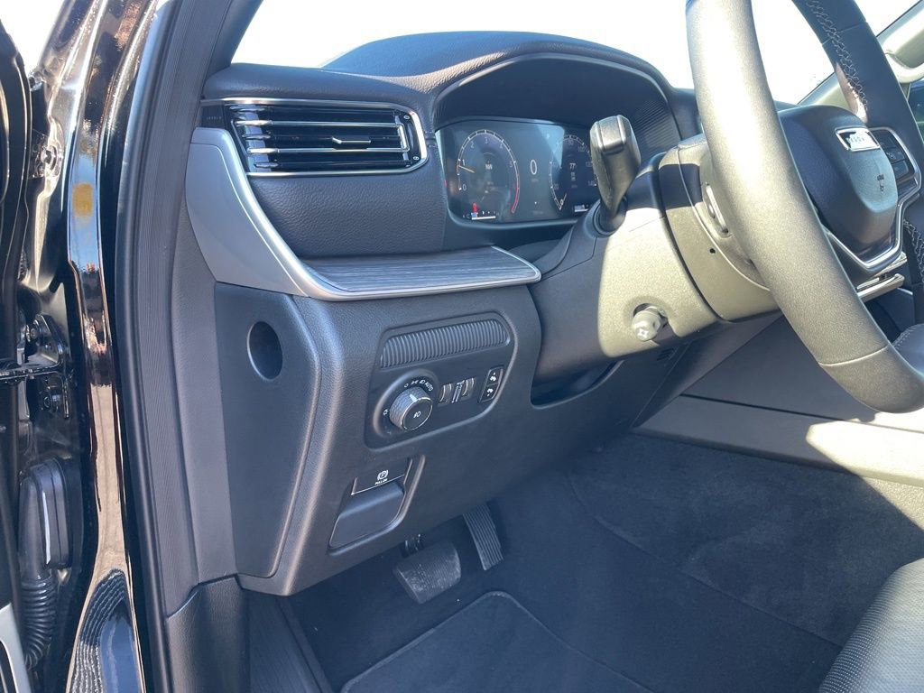 New 2024 Jeep Wagoneer L Series III w/ Premium Group I image 20