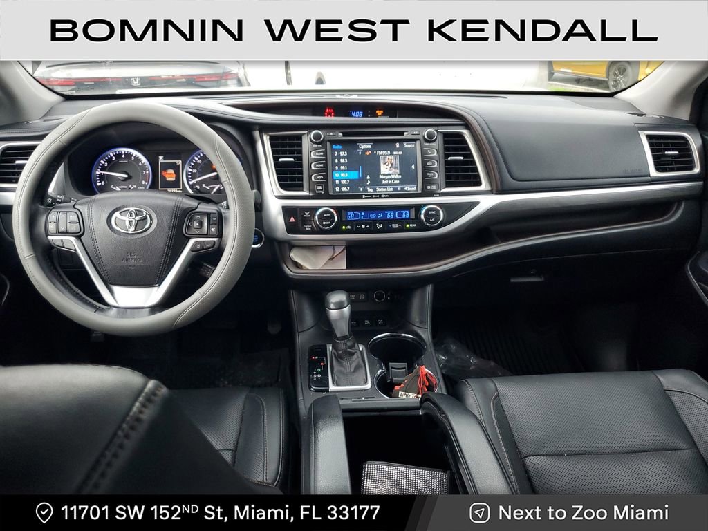 Used 2017 Toyota Highlander Limited image 15