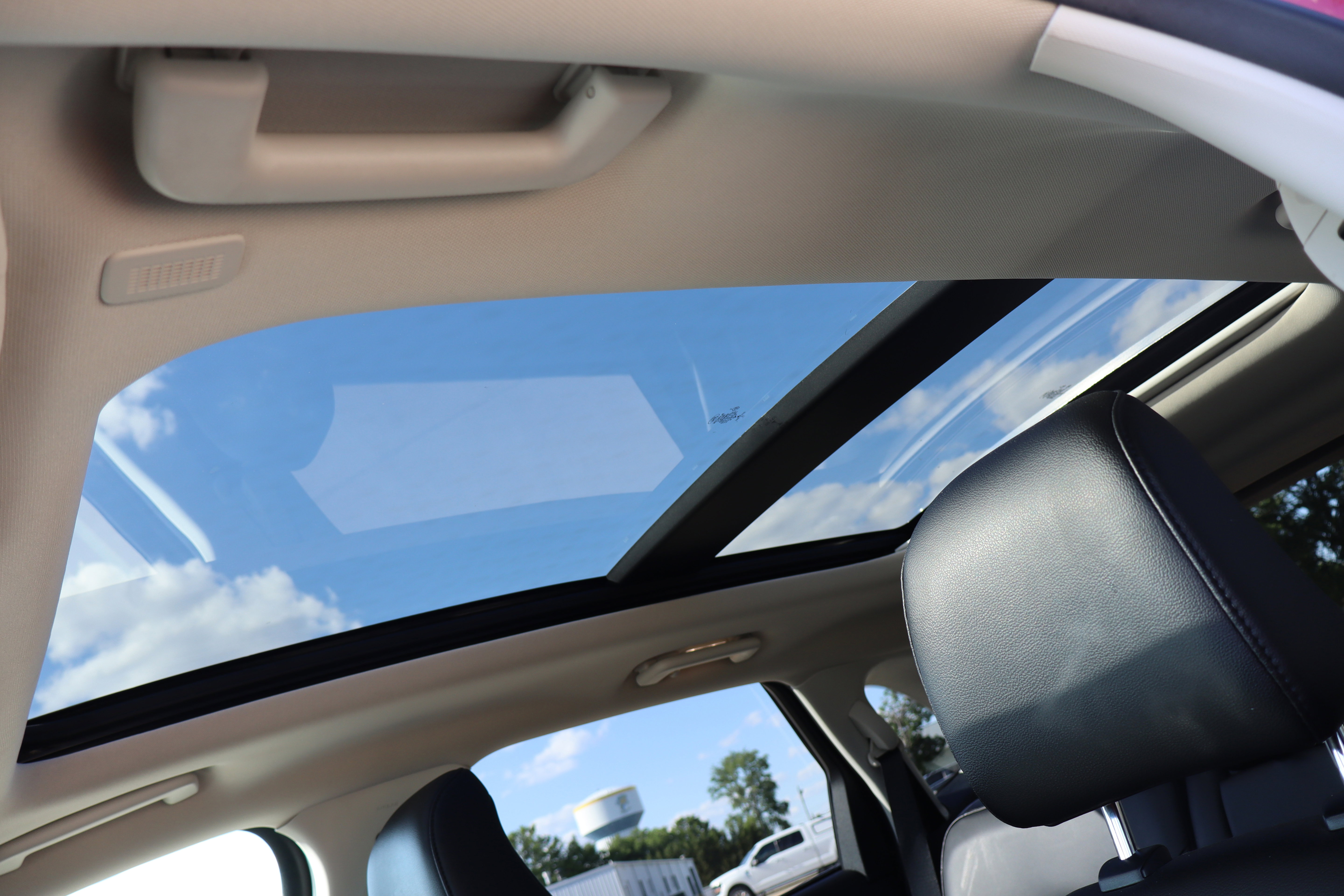 Used 2023 Ford Edge SEL w/ Convenience Package AWD/4WD image 24