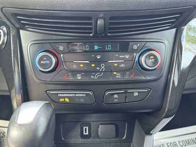 Used 2017 Ford Escape Titanium AWD/4WD image 18