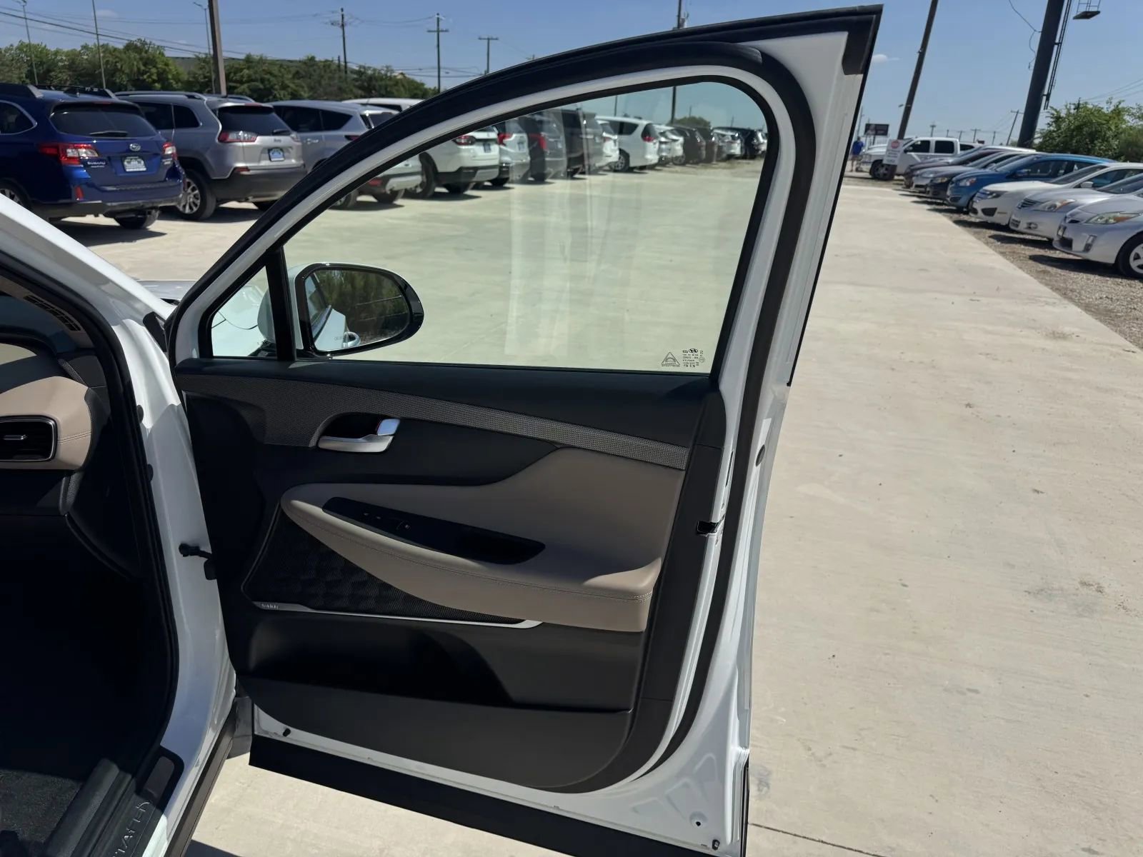 Used 2019 Hyundai Santa Fe AWD image 16
