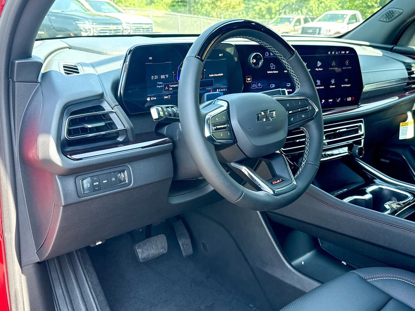 New 2026 Chevrolet Traverse Z71 w/ Enhanced Driving Package image 3