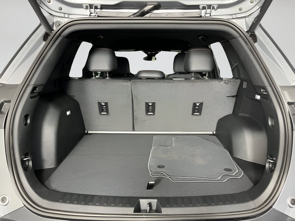 New 2026 Chevrolet Equinox RS w/ Convenience Package III AWD/4WD image 16