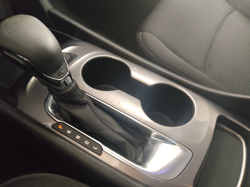 Used 2021 Chevrolet Malibu LS FWD image 26