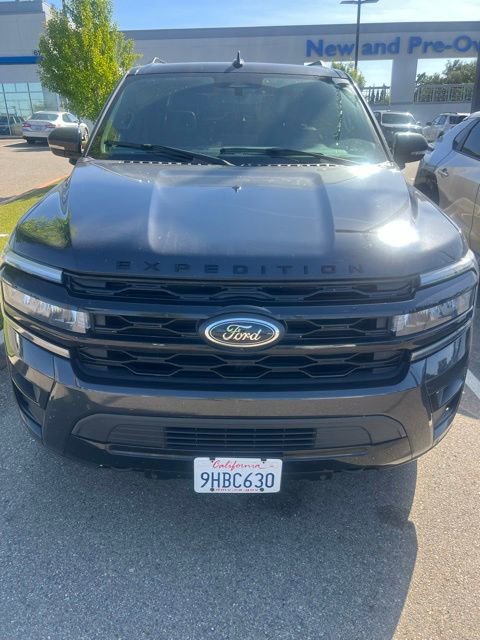 Used 2023 Ford Expedition Max Limited AWD/4WD image 3