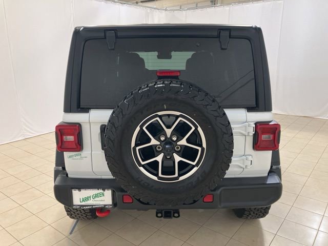 Used 2024 Jeep Wrangler Unlimited Rubicon w/ Technology Group image 4