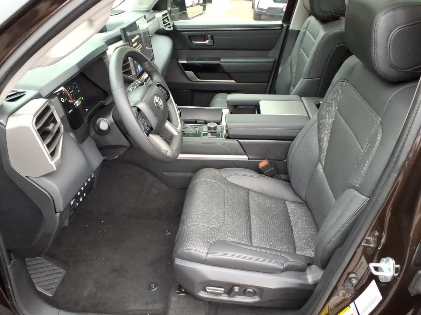 Used 2023 Toyota Sequoia Limited w/ Tow Technology Package AWD/4WD image 16