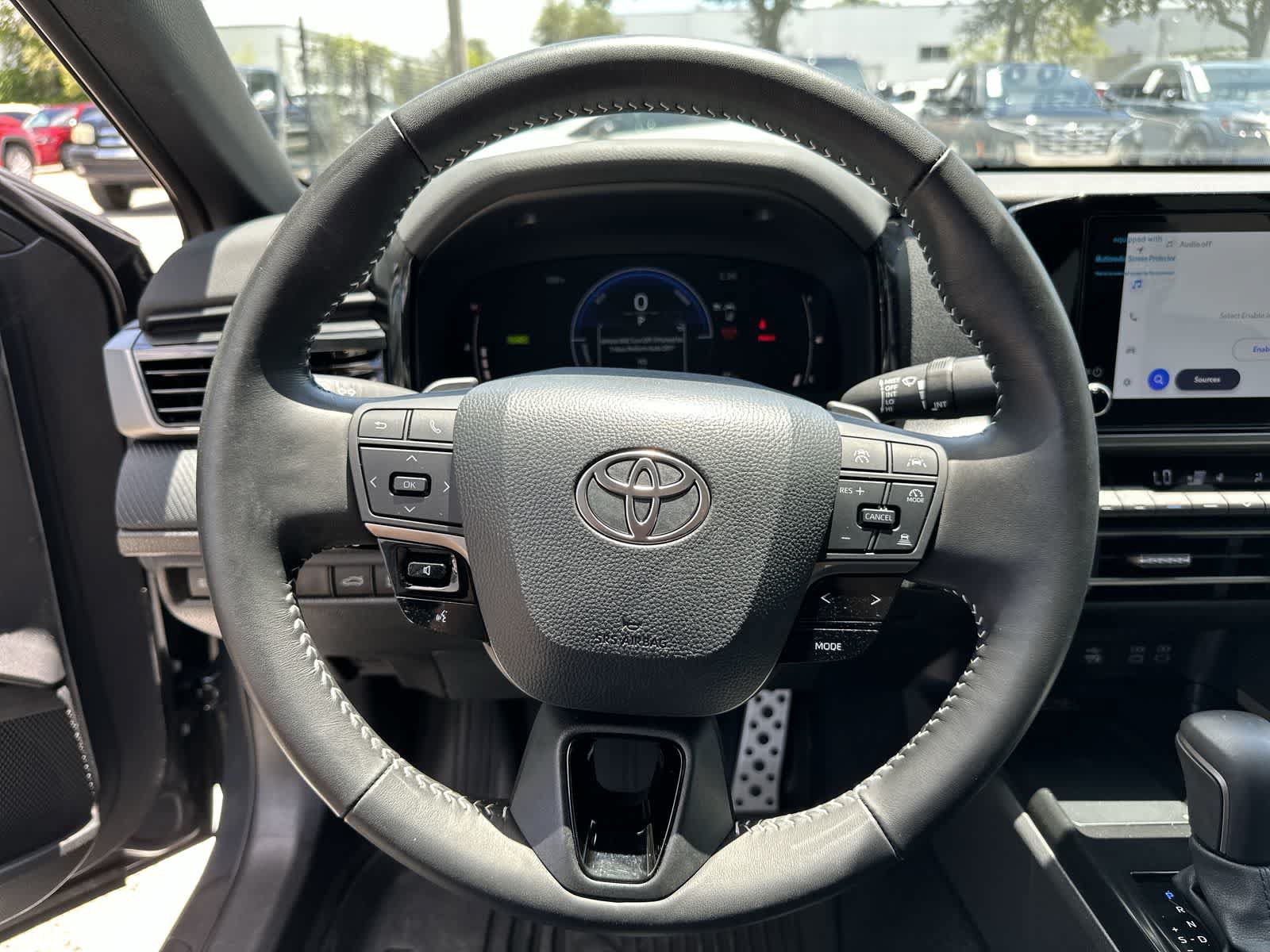 Used 2026 Toyota Camry SE w/ Convenience Package FWD image 24