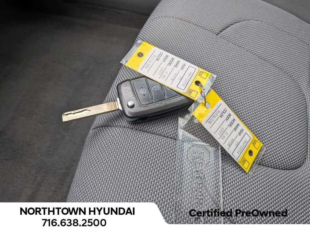 Certified 2023 Hyundai Elantra SE image 19