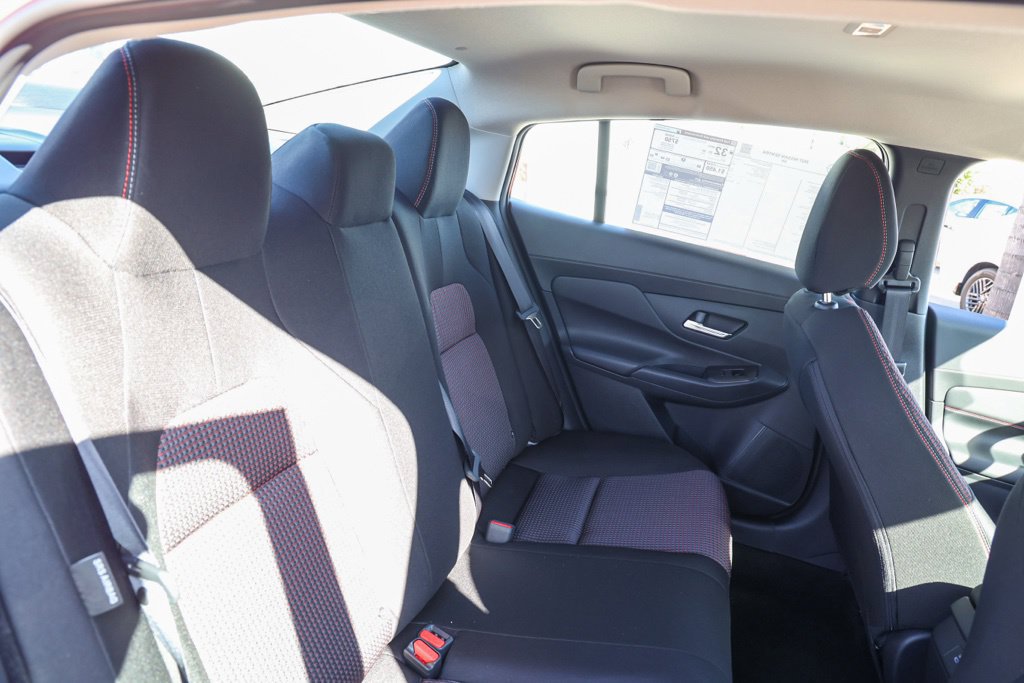 New 2027 Nissan Sentra SR FWD image 18