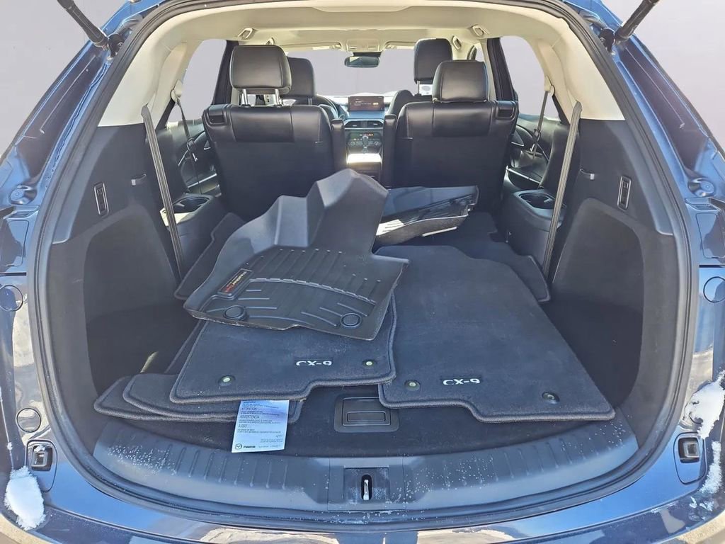 Used 2023 MAZDA CX-9 Touring image 32