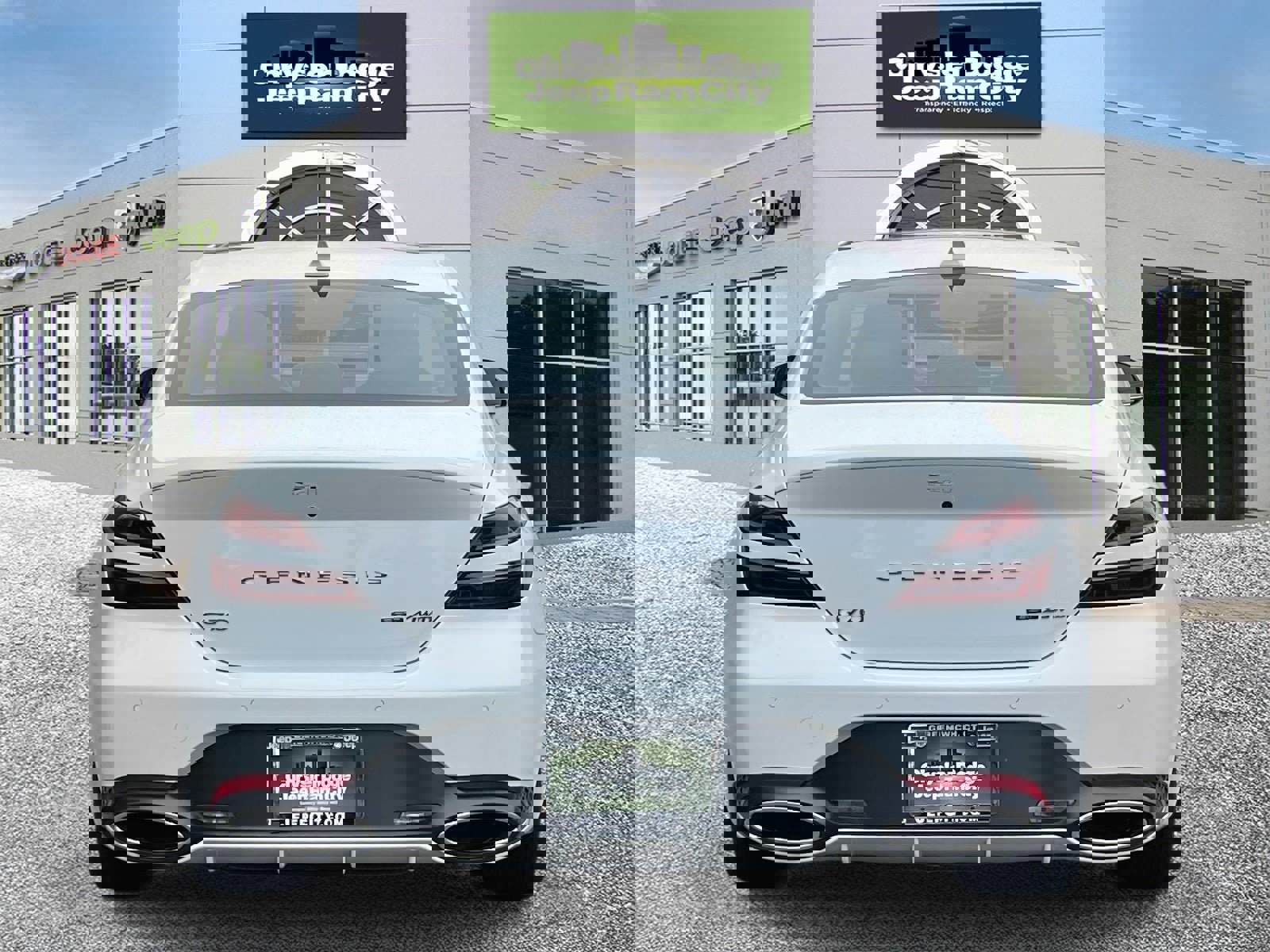 Used 2024 Genesis G70 3.3T Advanced image 7