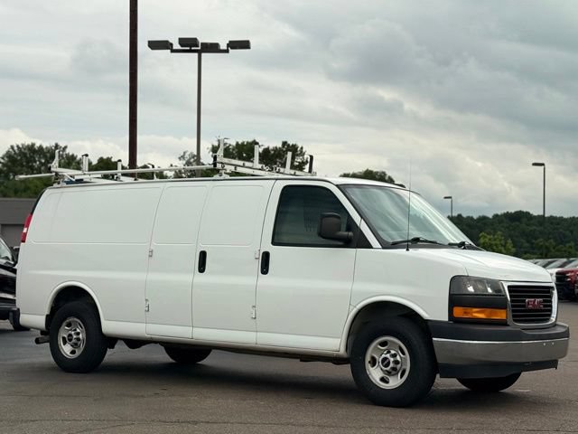 Used 2017 GMC Savana 3500 Extended RWD image 19