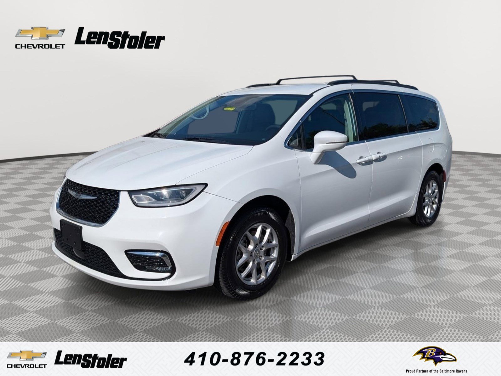 Used 2022 Chrysler Pacifica Touring-L FWD image 1