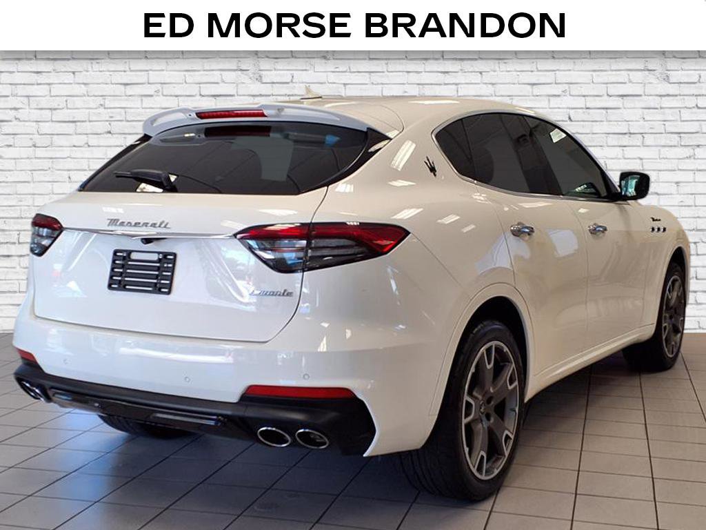Used 2023 Maserati Levante Modena image 5