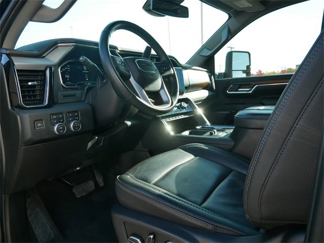 Used 2024 GMC Sierra 2500 Denali image 11