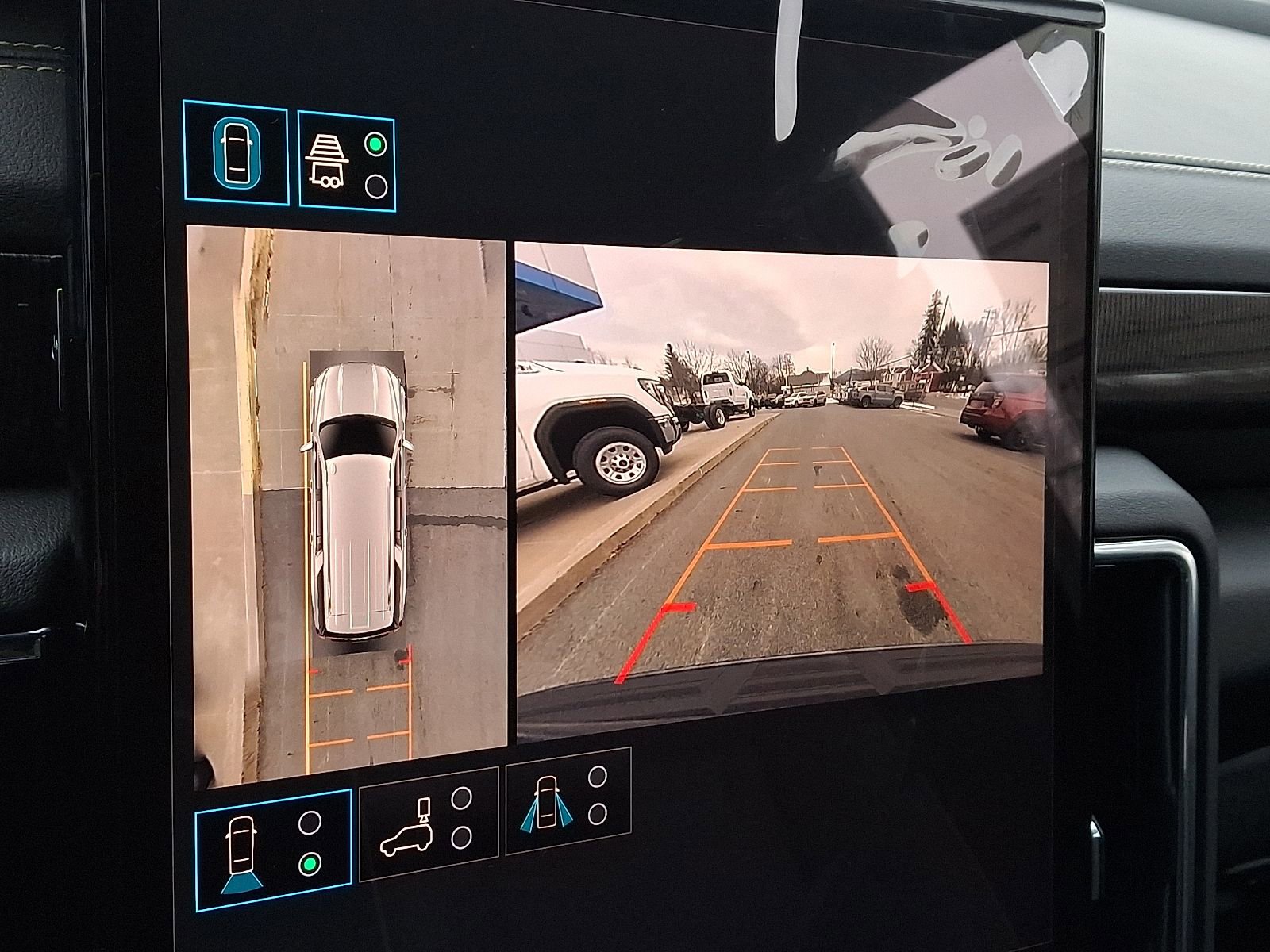 New 2026 GMC Yukon XL Elevation w/ LPO, Get Active Package image 19