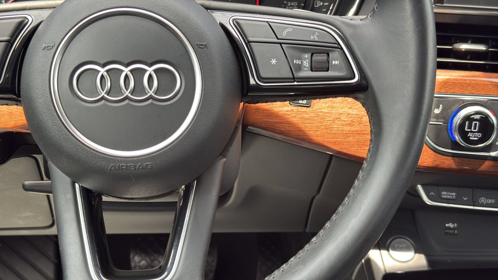 Used 2020 Audi A4 2.0T Premium w/ Convenience Package FWD image 14