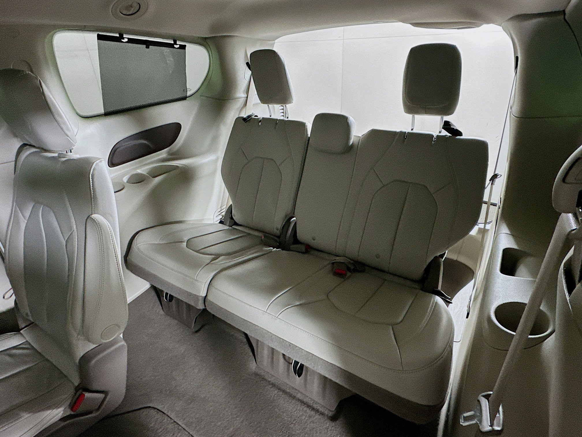 Used 2021 Chrysler Pacifica Touring-L image 28