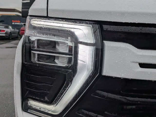 Used 2024 Chevrolet Silverado 2500 LTZ w/ LTZ Plus Package AWD/4WD image 10