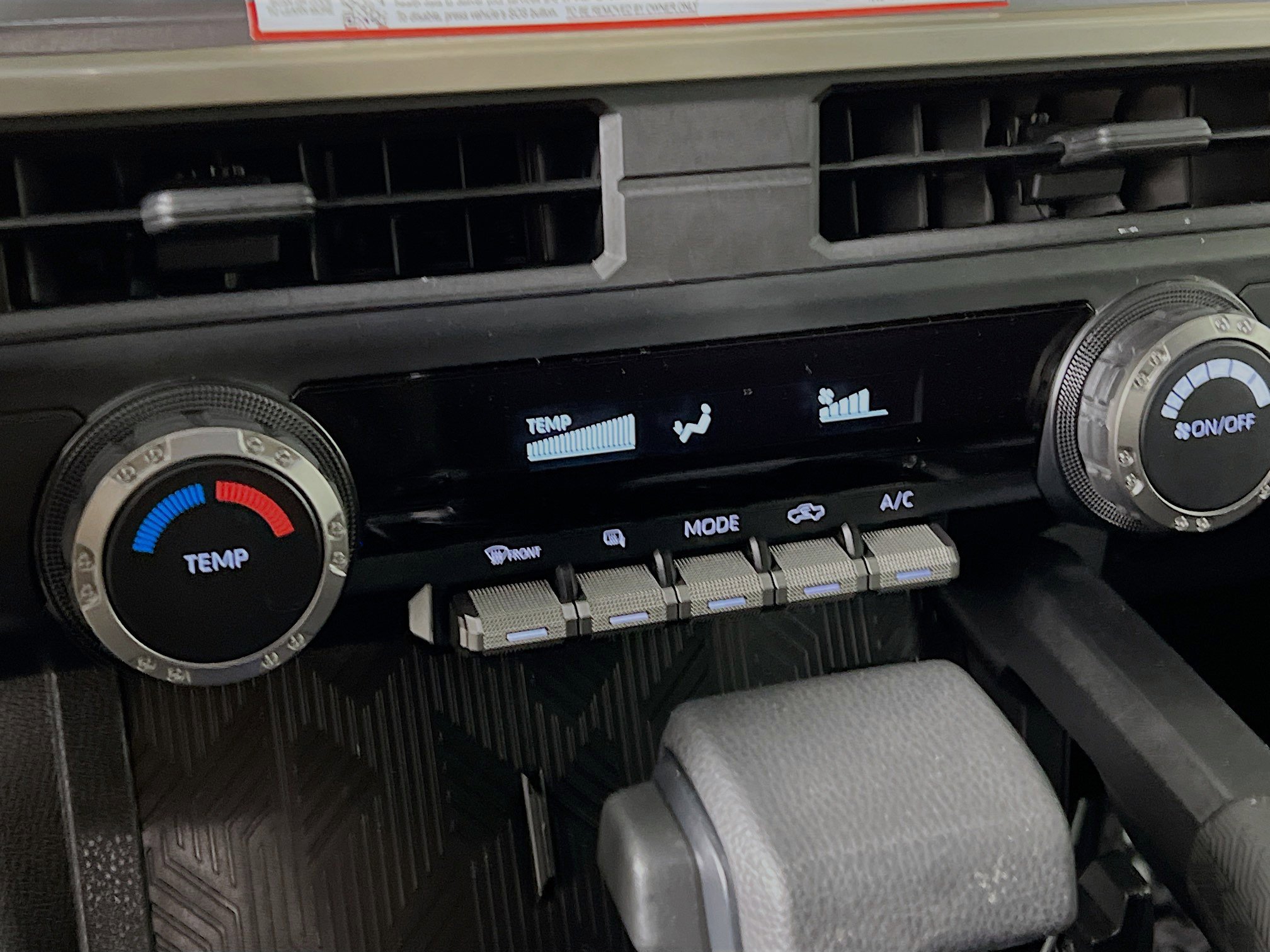 Used 2025 Toyota Tacoma SR5 image 26