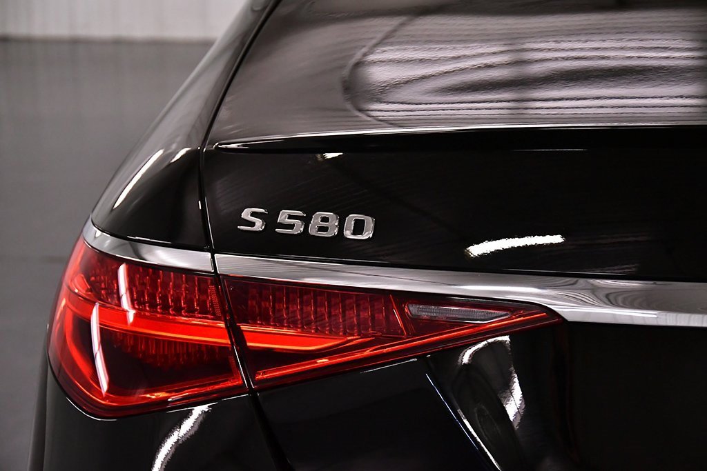 Used 2025 Mercedes-Benz S 580 4MATIC Sedan image 10