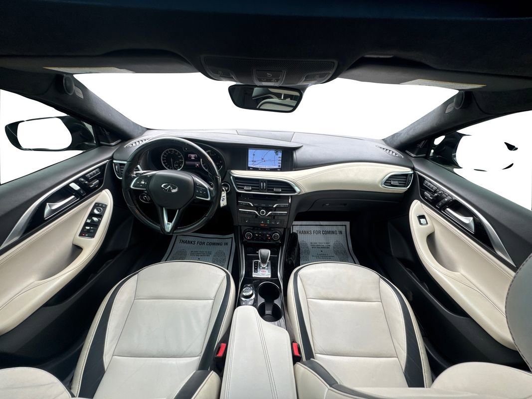 Used 2017 INFINITI QX30 Premium w/ Technology Package image 24