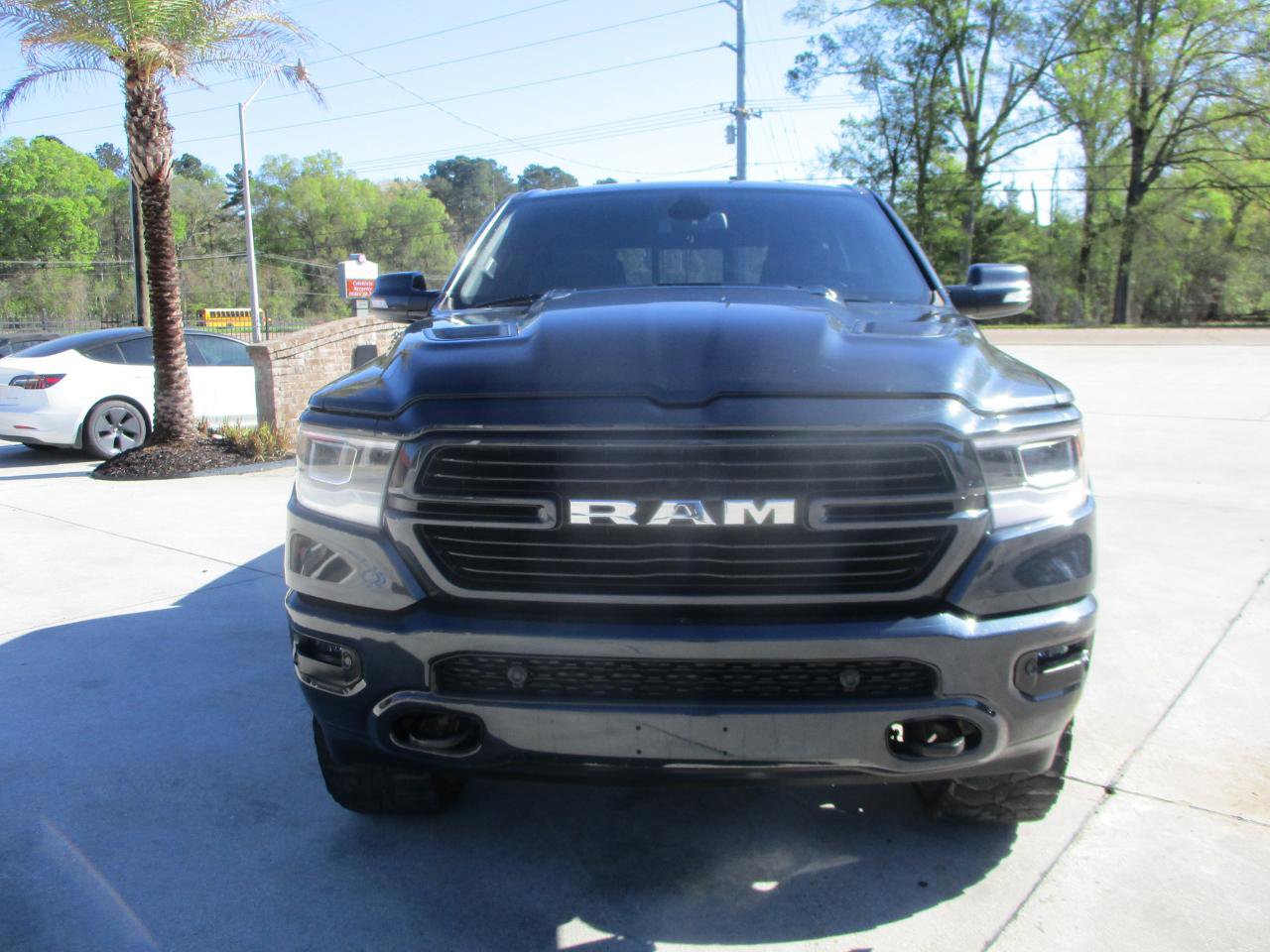 Used 2019 RAM 1500 Laramie w/ Sport Appearance Package AWD/4WD image 30