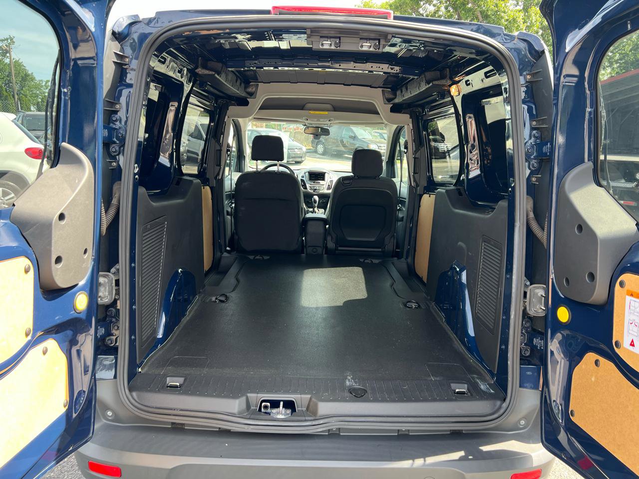 Used 2016 Ford Transit Connect XLT FWD image 19