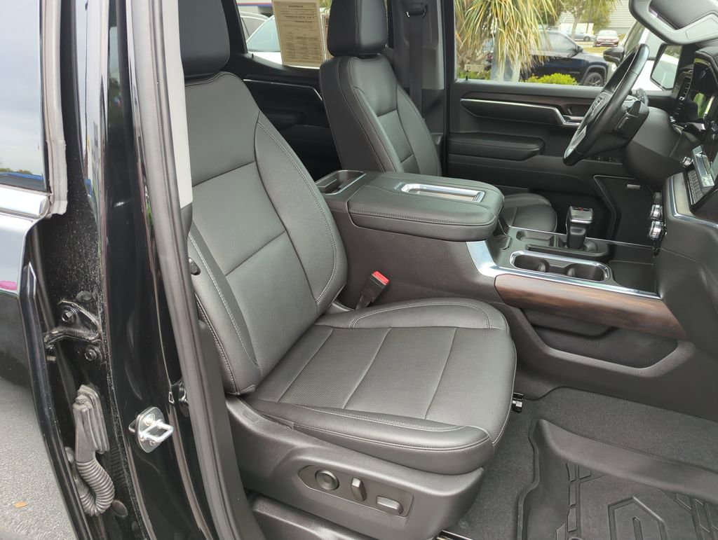 Used 2022 GMC Sierra 1500 SLT w/ SLT Premium Plus Package AWD/4WD image 36