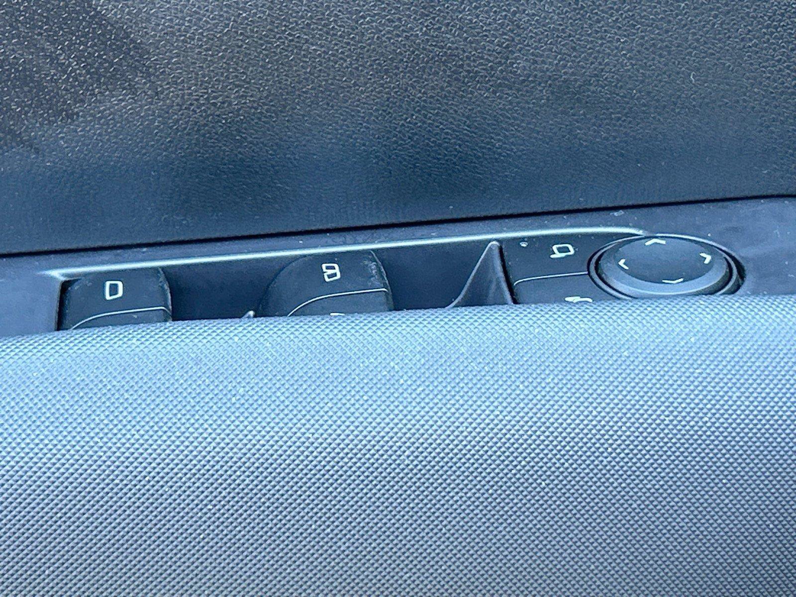 Used 2023 Chevrolet Colorado Z71 w/ Z71 Convenience Package 2 AWD/4WD image 23