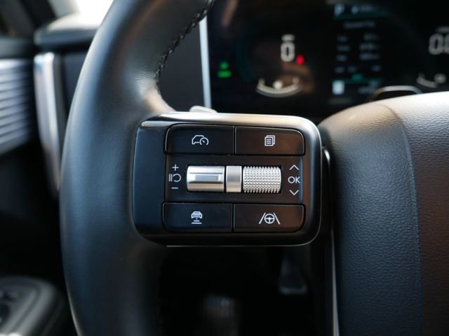 Used 2025 Hyundai Santa Fe SEL FWD image 18