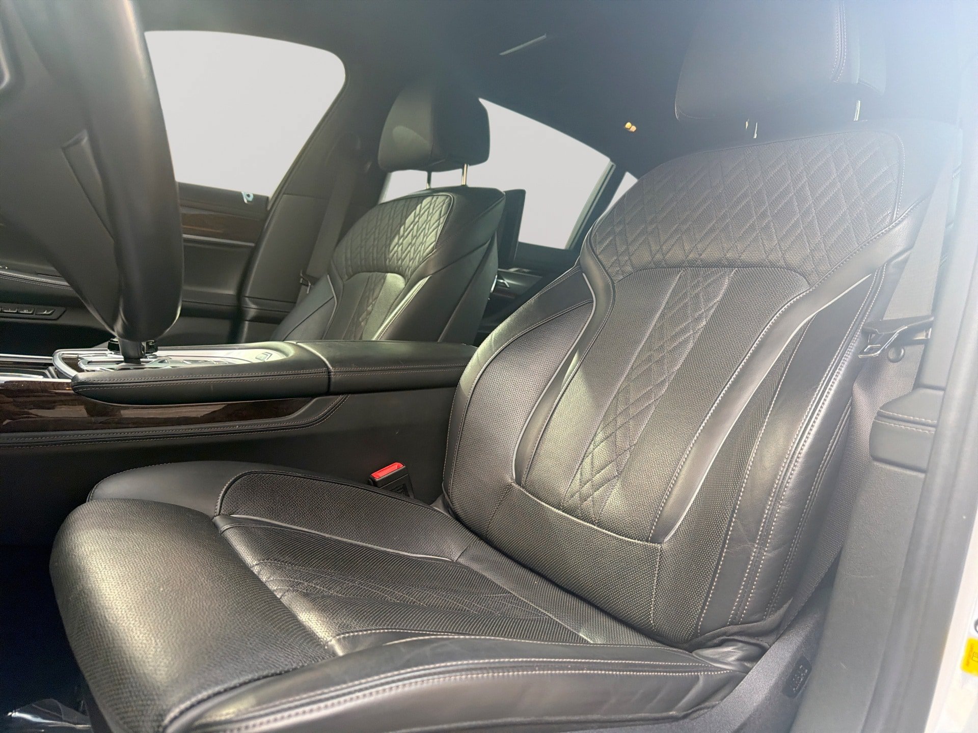 Used 2019 BMW 750i RWD image 13