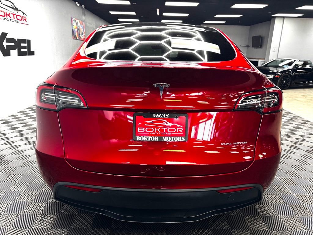 Used 2024 Tesla Model Y Long Range image 12
