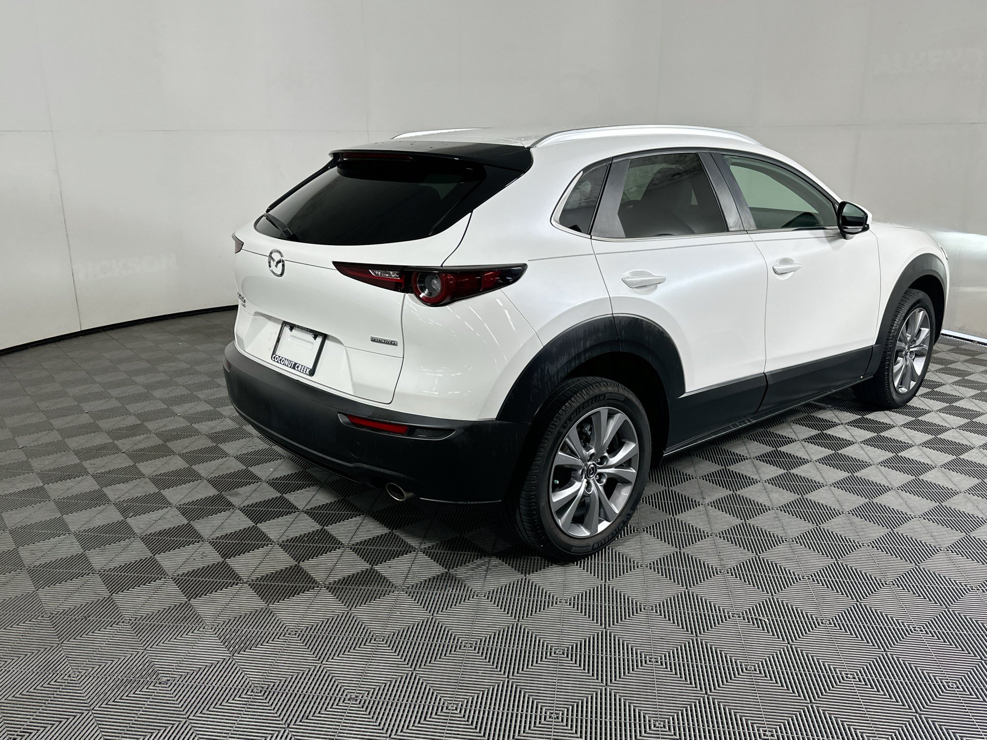 Used 2022 MAZDA CX-30 AWD 2.5 S w/ Preferred Package image 3