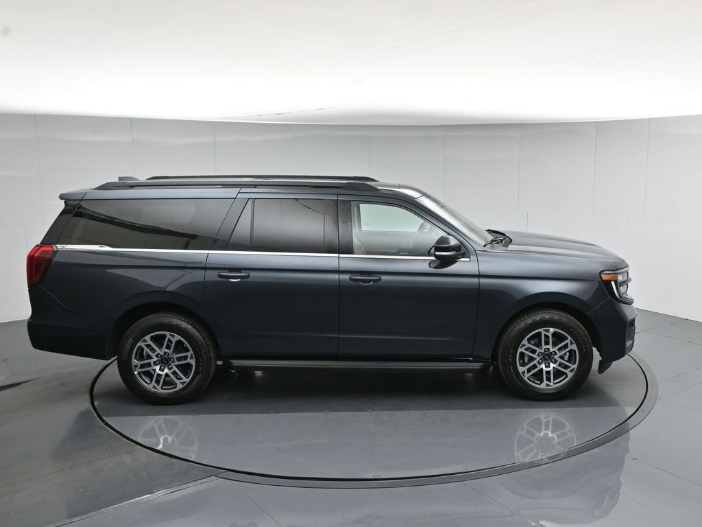 Used 2025 Ford Expedition Max Active AWD/4WD image 44