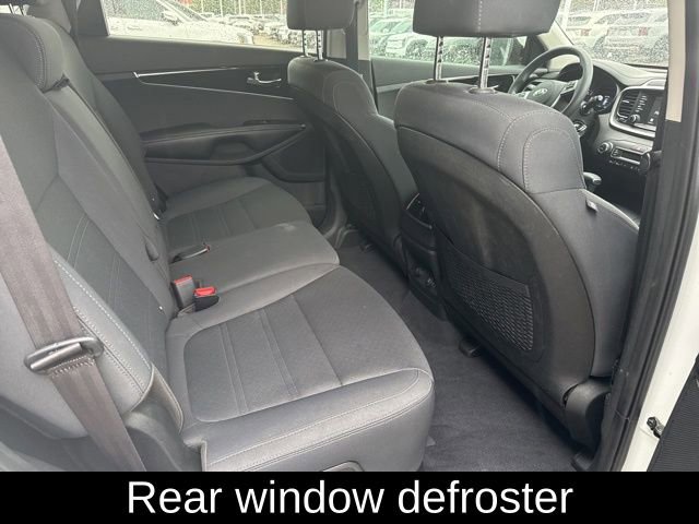Used 2019 Kia Sorento LX image 7