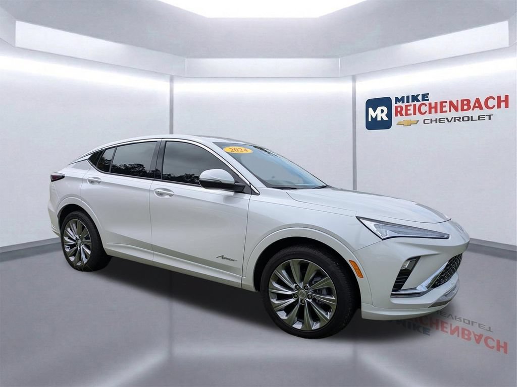 Used 2024 Buick Envista Avenir FWD image 2