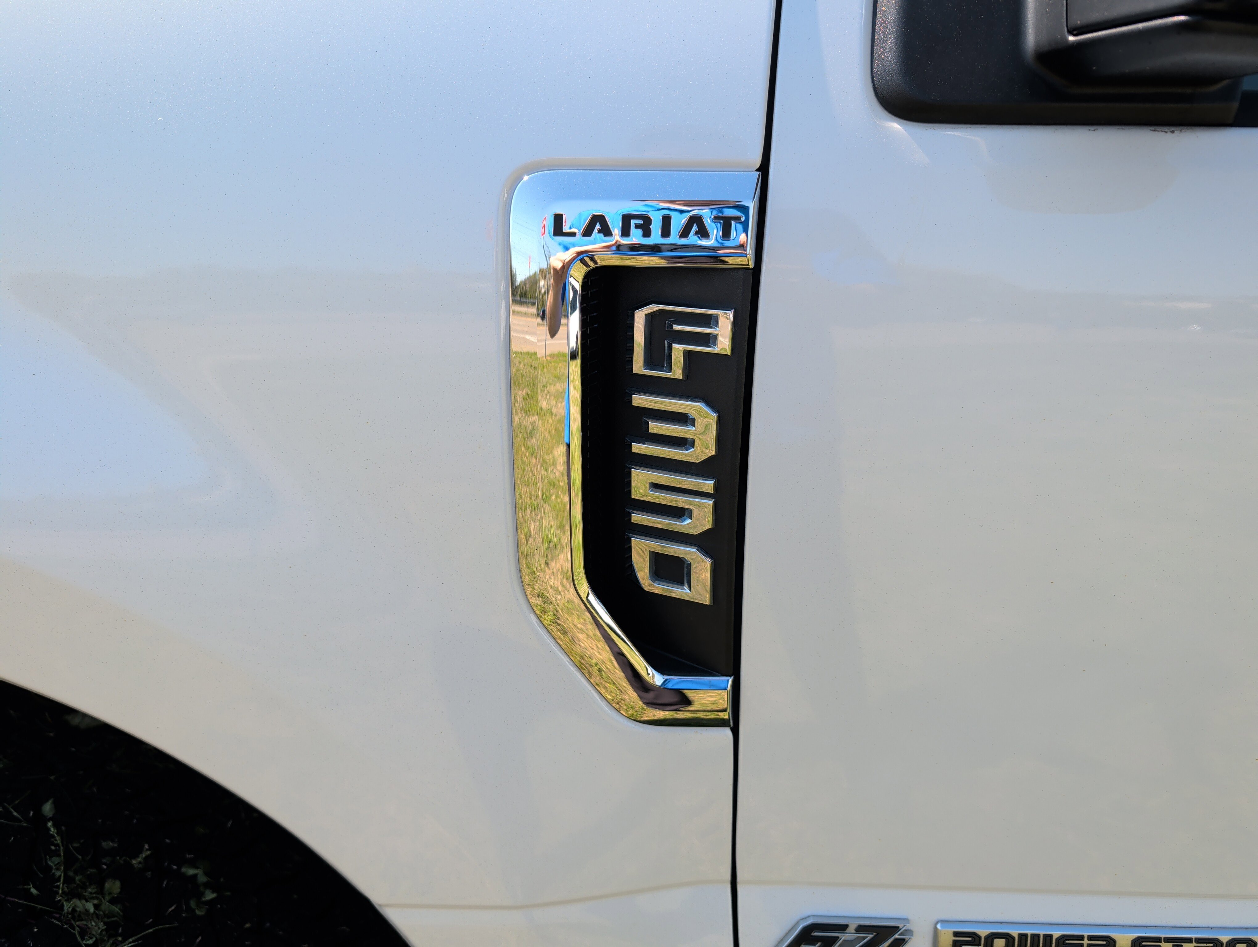 Used 2019 Ford F350 Lariat w/ Lariat Ultimate Package image 11